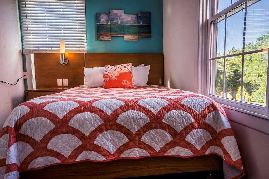 Surfside Inn Chatham Rum bild